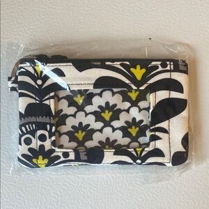 NWT- Vera Bradley Floral ID Holder with Black and Yellow Accents